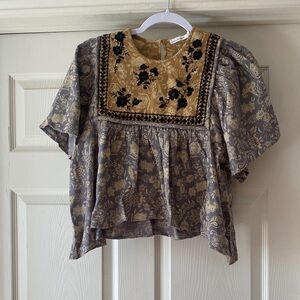 Unsubscribed Women’s Embroidered Top - Gray and Gold.  Sz 6.  NWOT Box4